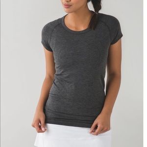 Lululemon swifts tech short sleeve